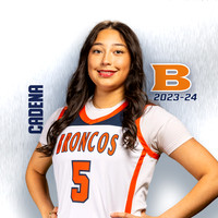 5 - Nina Cadena